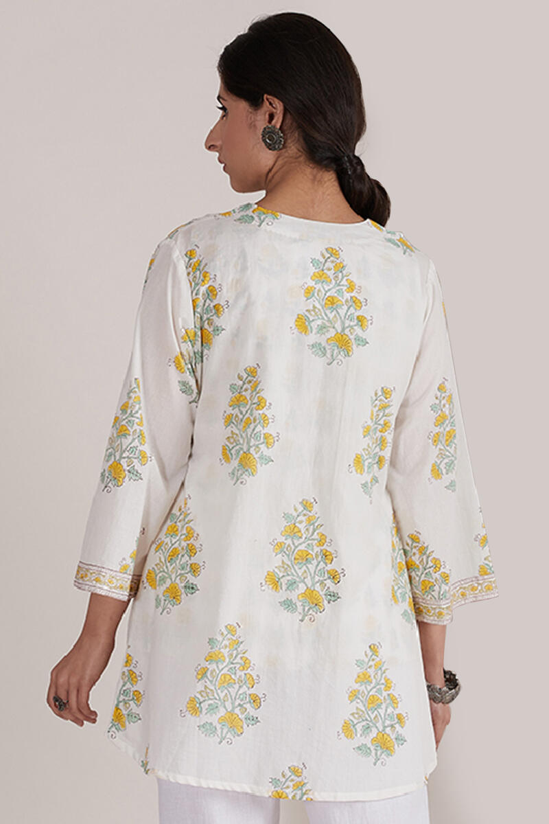 Roz Meher Zahabiya Kimono
