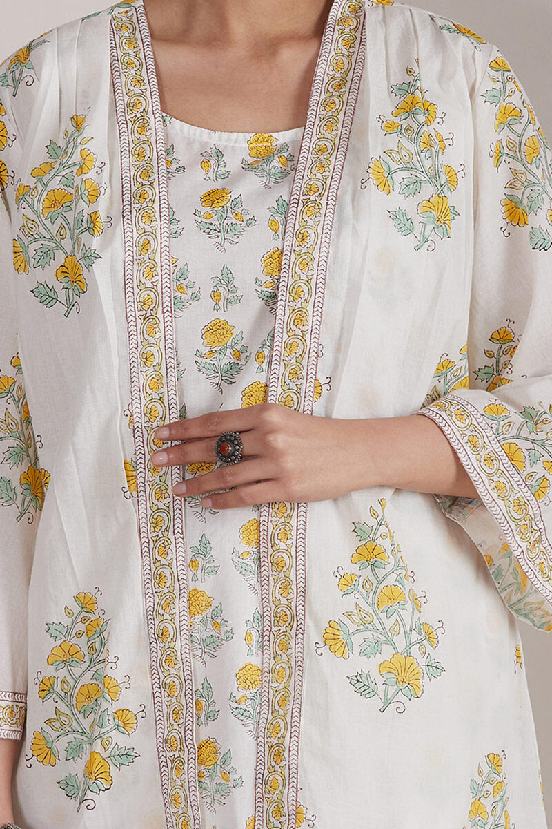 Roz Meher Zahabiya Kimono