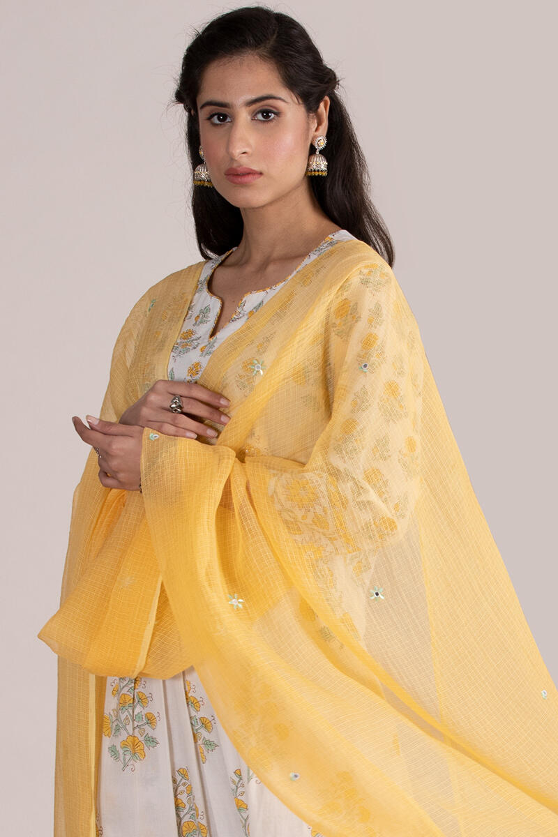 Roz Meher Zahabiya Kurta