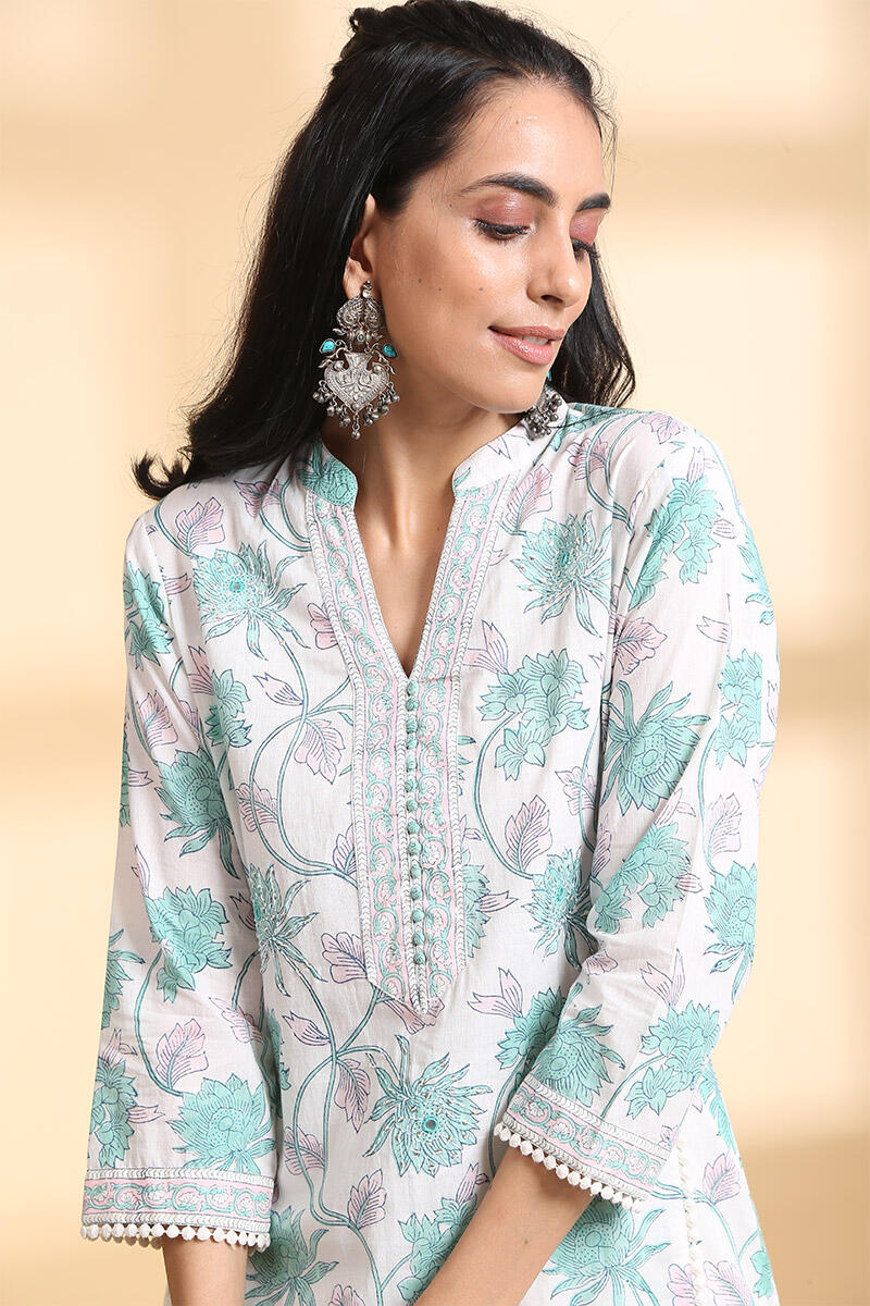 Roz Meher Zohra Kurta