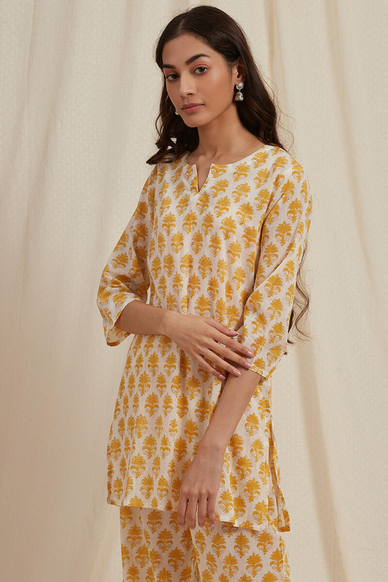 Roza Rehmat Pyjama Set