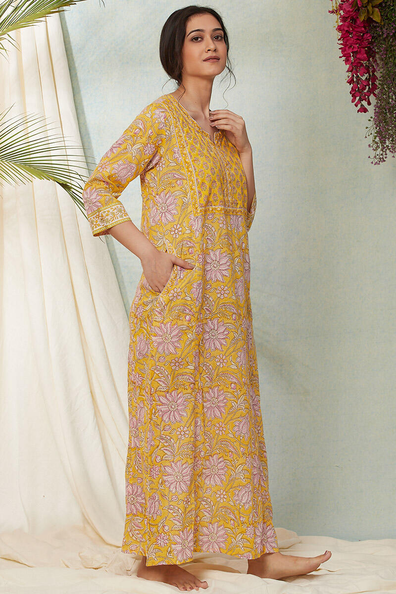 Roza Sadira Kaftan
