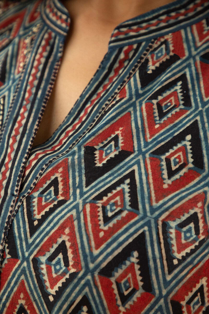 Mahroush Nikhat Ajrak Kurta