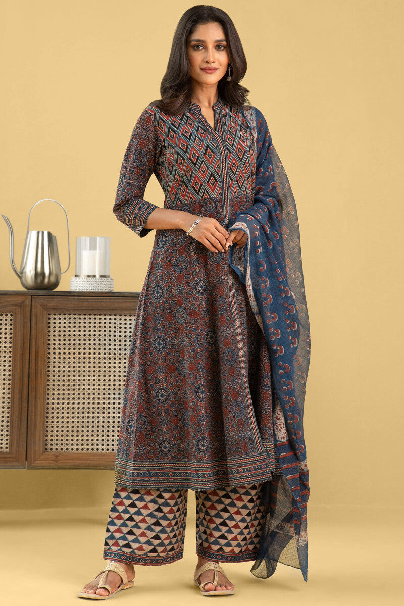 Mahroush Nikhat Ajrak Kurta