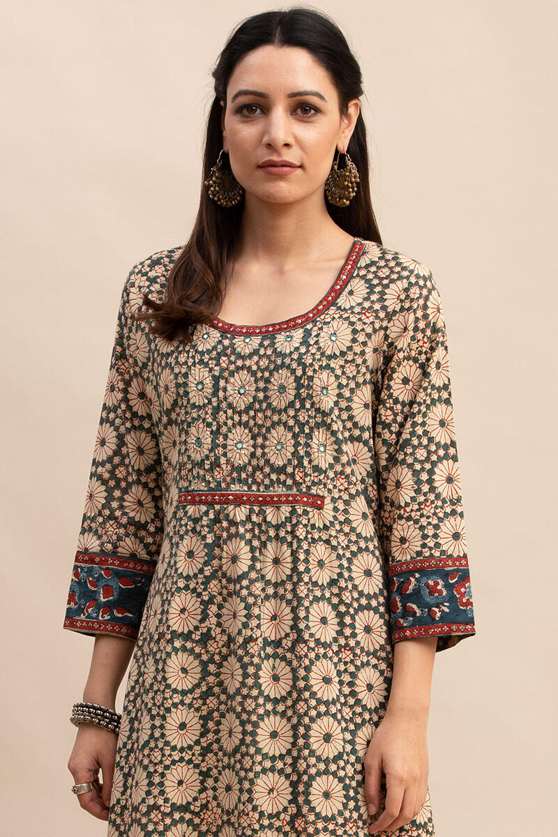 Sehra Mehreen Kurta
