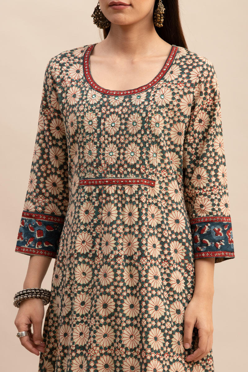 Sehra Mehreen Kurta