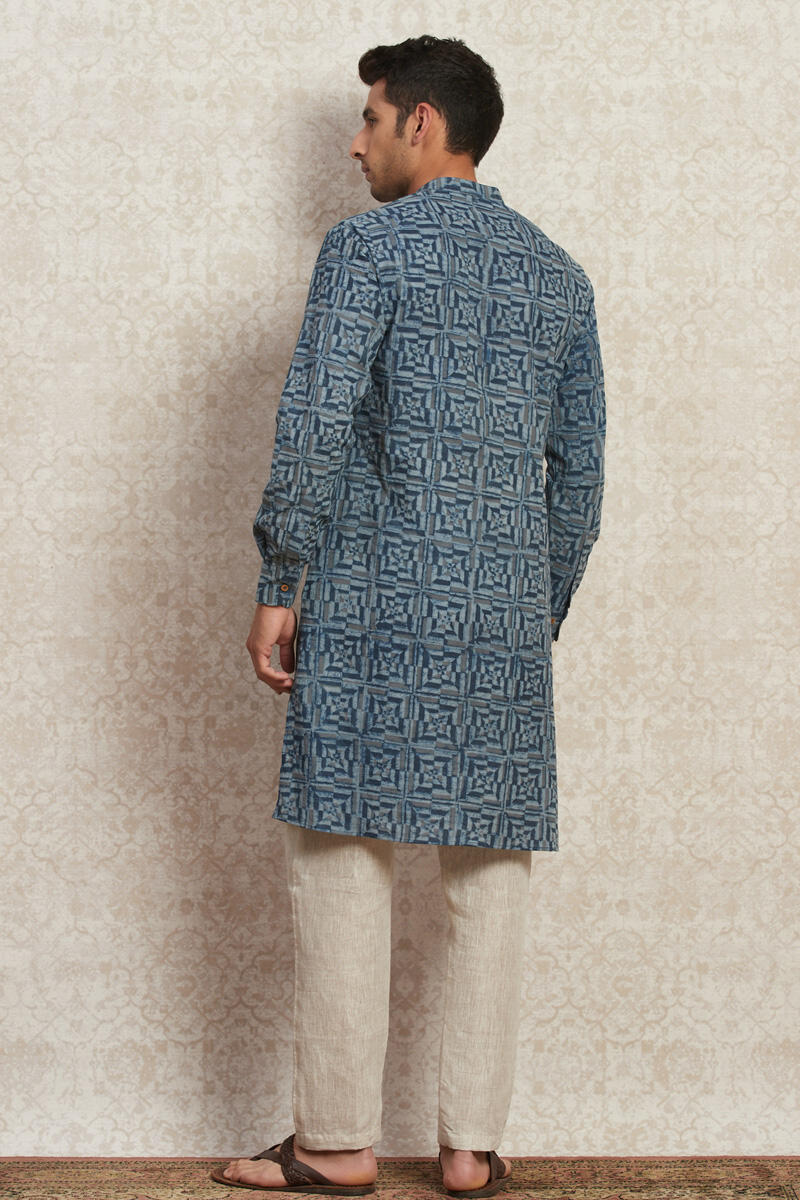 Zafar Nadir Kurta